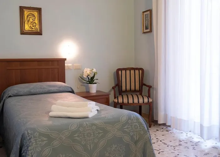 Fatima, Casa Per Ferie Affittacamere 4*